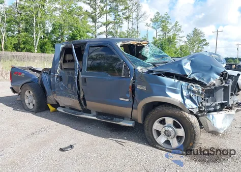 2007 Ford F250 Super Duty z USA, uszkodzony, nr VIN 1FTSW21P37EA12493